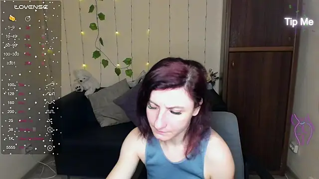 Muse kitty jenia online show from 27, 1, 2025