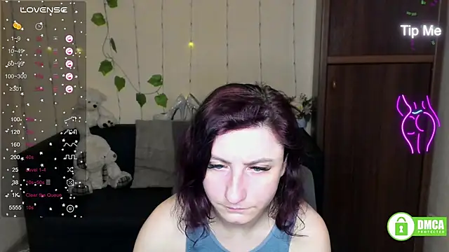 Muse kitty jenia online show from 28, 1, 2025