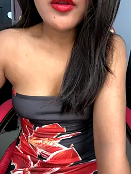 Snapshot of LeisyXO chatting on 10, 10, 2025 LeisyXO online show from 10, 10, 2025