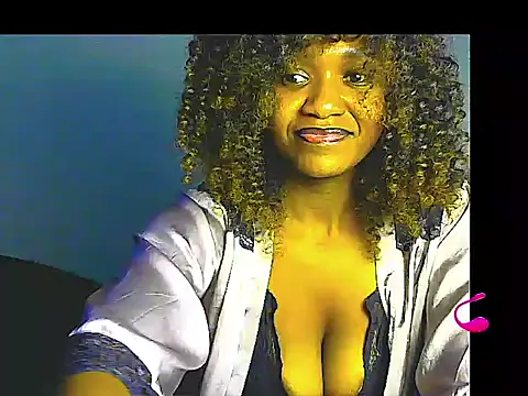 Snapshot of lilylovexx chatting on 11, 5, 2026 lilylovexx online show from 11, 5, 2026