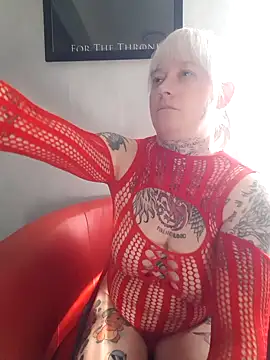 Snapshot of poussichienne chatting on 17, 9, 2025 poussichienne online show from 17, 9, 2025