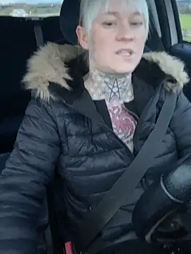 poussichienne online show from 10, 2, 2026