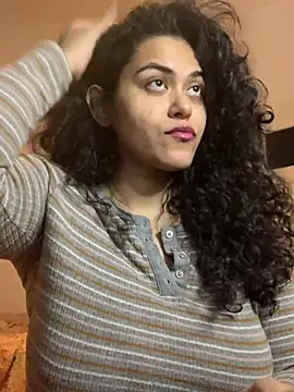 Snapshot of Curvydesifromgermany chatting on 6, 1, 2025 Curvydesifromgermany online show from 6, 1, 2025