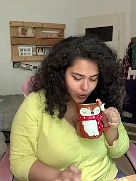Snapshot of Curvydesifromgermany chatting on 6, 7, 2026 Curvydesifromgermany online show from 6, 7, 2026