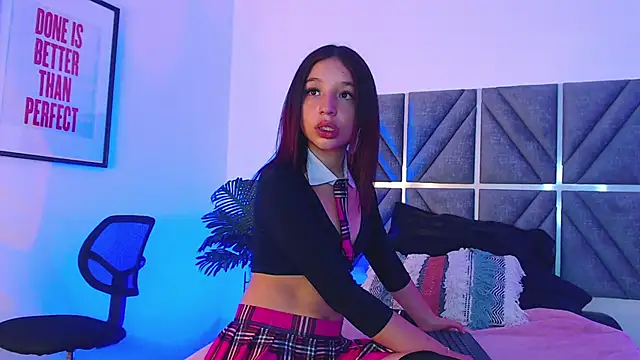 Laura Dicardy online show from 19, 11, 2025