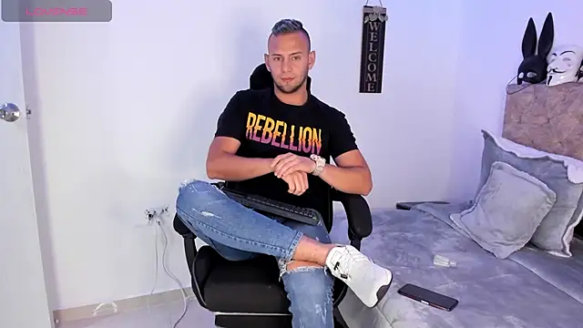 Snapshot of Damon_Bakert chatting on 1, 10, 2025 Damon Bakert online show from 1, 10, 2025