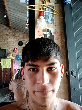 Snapshot of Lukas_strong chatting on 9, 10, 2025 Lukas strong online show from 9, 10, 2025