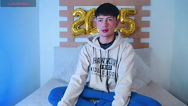 Steev Novoa online show from 6, 1, 2025