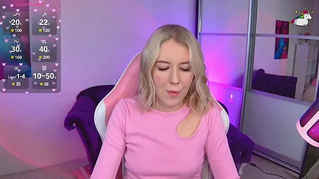 Snapshot of Selenatrend chatting on 11, 12, 2024 Selenatrend online show from 11, 12, 2024