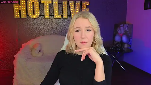 Snapshot of Selenatrend chatting on 14, 12, 2024 Selenatrend online show from 14, 12, 2024