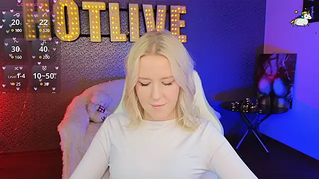 Snapshot of Selenatrend chatting on 11, 2, 2025 Selenatrend online show from 11, 2, 2025