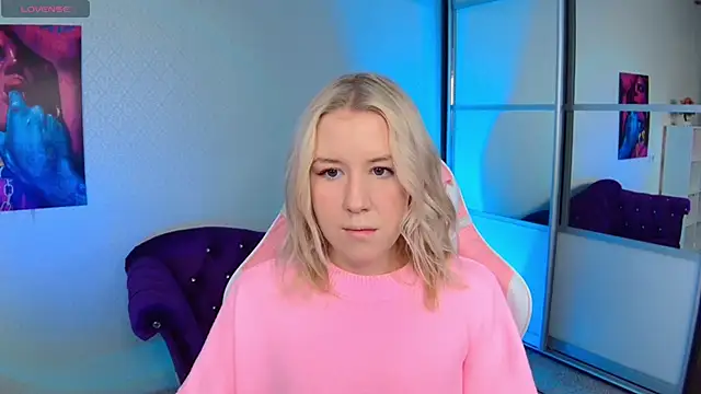 Snapshot of Selenatrend chatting on 19, 2, 2025 Selenatrend online show from 19, 2, 2025