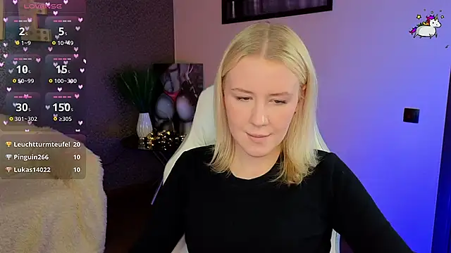 Snapshot of Selenatrend chatting on 22, 2, 2025 Selenatrend online show from 22, 2, 2025