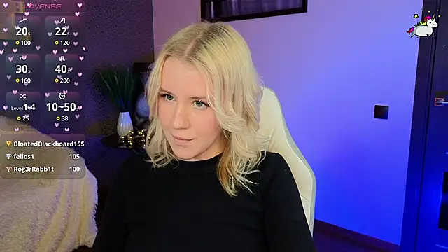 Snapshot of Selenatrend chatting on 25, 2, 2025 Selenatrend online show from 25, 2, 2025