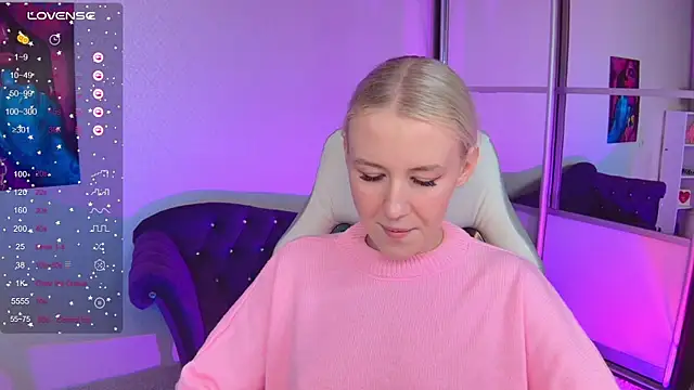 Snapshot of Selenatrend chatting on 11, 9, 2025 Selenatrend online show from 11, 9, 2025