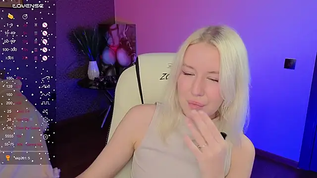 Snapshot of Selenatrend chatting on 13, 9, 2025 Selenatrend online show from 13, 9, 2025