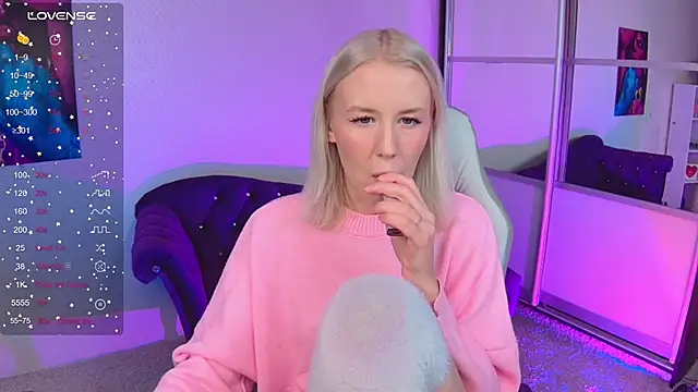 Snapshot of Selenatrend chatting on 16, 9, 2025 Selenatrend online show from 16, 9, 2025