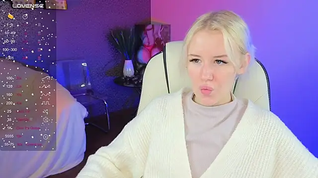 Snapshot of Selenatrend chatting on 18, 10, 2025 Selenatrend online show from 18, 10, 2025