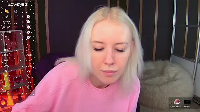 Snapshot of Selenatrend chatting on 12, 11, 2025 Selenatrend online show from 12, 11, 2025