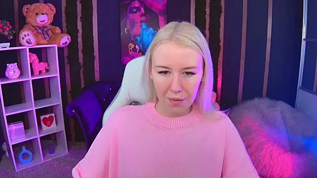 Snapshot of Selenatrend chatting on 2, 12, 2025 Selenatrend online show from 2, 12, 2025