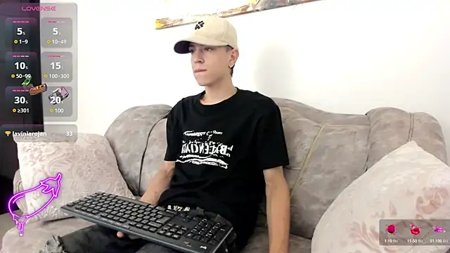 Snapshot of Dei_v_48 chatting on 4, 2, 2025 Dei v 48 online show from 4, 2, 2025