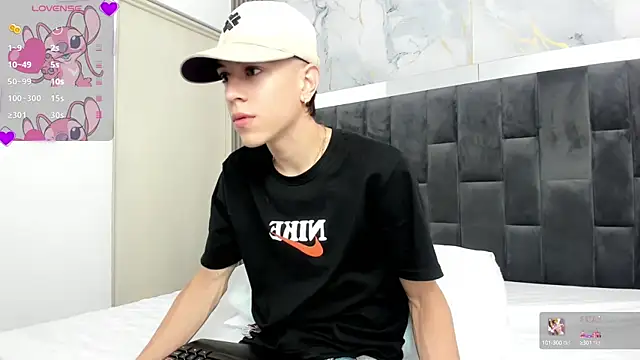 Snapshot of Dei_v_48 chatting on 9, 2, 2025 Dei v 48 online show from 9, 2, 2025