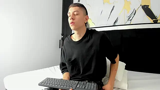 Snapshot of Dei_v_48 chatting on 7, 3, 2025 Dei v 48 online show from 7, 3, 2025