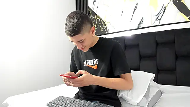 Snapshot of Dei_v_48 chatting on 15, 3, 2025 Dei v 48 online show from 15, 3, 2025