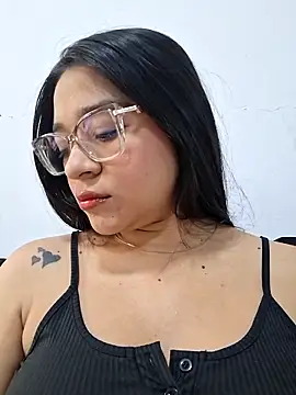 -VICKKY online show from 14, 4, 2026