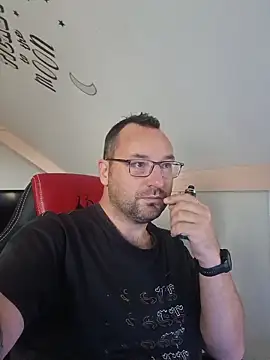 Snapshot of Fantaxx86 chatting on 9, 11, 2025 Fantaxx86 online show from 9, 11, 2025