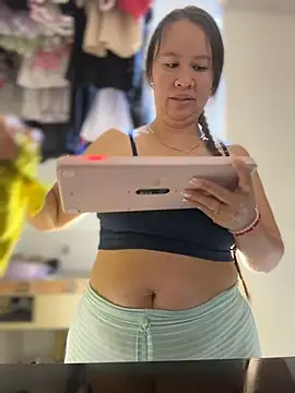 Emiily lee online show from 11, 3, 2026