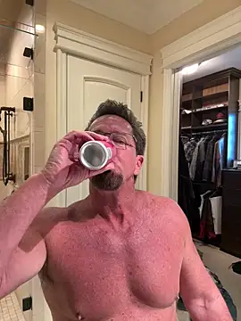 sluttydylan online show from 17, 4, 2026