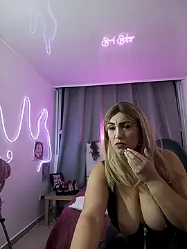 anyclark  online show from 29, 9, 2025