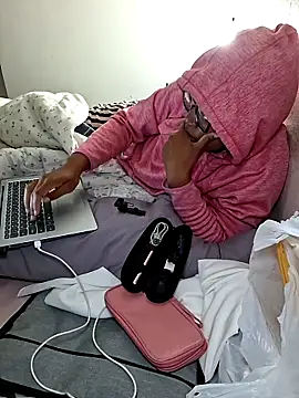 madamsensuale online show from 17, 11, 2025