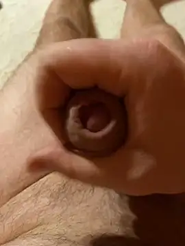 KiHaennem1234 online show from 10, 12, 2024