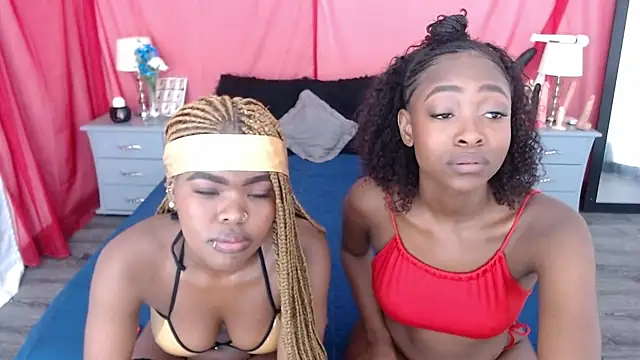 AdelynYasmin online show from 29, 1, 2025