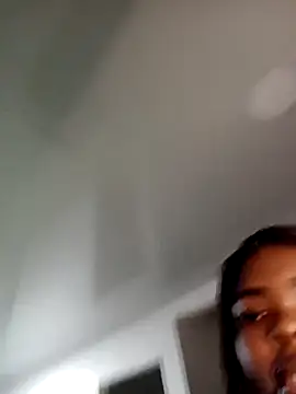 AdelynYasmin online show from 10, 9, 2025