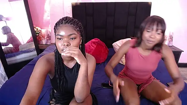 AdelynYasmin online show from 7, 10, 2025