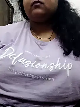 Snapshot of smile_pretty chatting on 2, 12, 2024 smile pretty online show from 2, 12, 2024