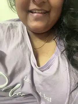 Snapshot of smile_pretty chatting on 12, 1, 2025 smile pretty online show from 12, 1, 2025