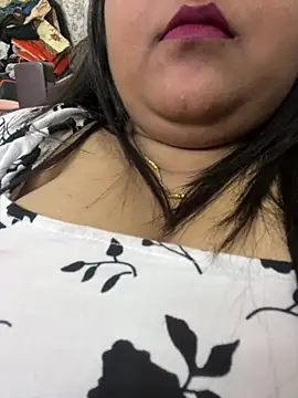 Snapshot of smile_pretty chatting on 27, 2, 2025 smile pretty online show from 27, 2, 2025