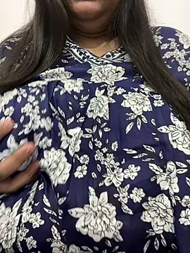 Snapshot of smile_pretty chatting on 13, 9, 2025 smile pretty online show from 13, 9, 2025