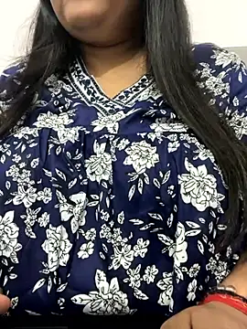 Snapshot of smile_pretty chatting on 15, 9, 2025 smile pretty online show from 15, 9, 2025