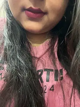 Snapshot of smile_pretty chatting on 19, 11, 2025 smile pretty online show from 19, 11, 2025