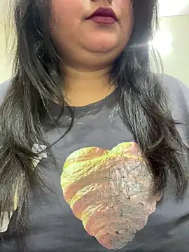 smile pretty online show from 16, 1, 2026