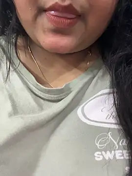 smile pretty online show from 11, 2, 2026