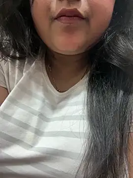 smile pretty online show from 27, 2, 2026