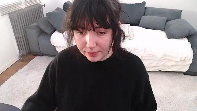 Lynylou online show from 23, 2, 2025