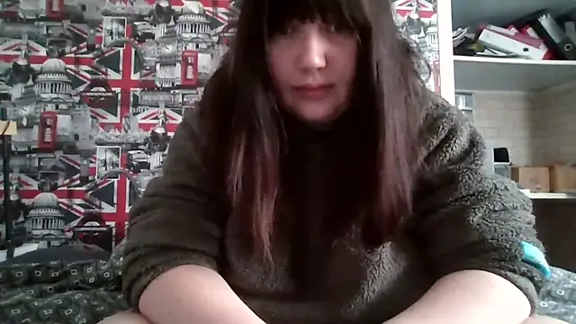 Lynylou online show from 27, 9, 2025