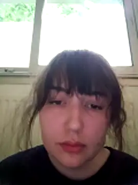 Snapshot of Lynylou chatting on 5, 5, 2026 Lynylou online show from 5, 5, 2026